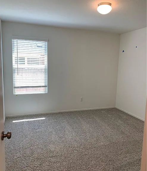 3488 Pauling Loop — Photo 6