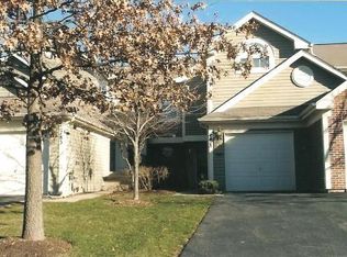 781 Shady Oaks Ct #781, Elgin, IL 60120