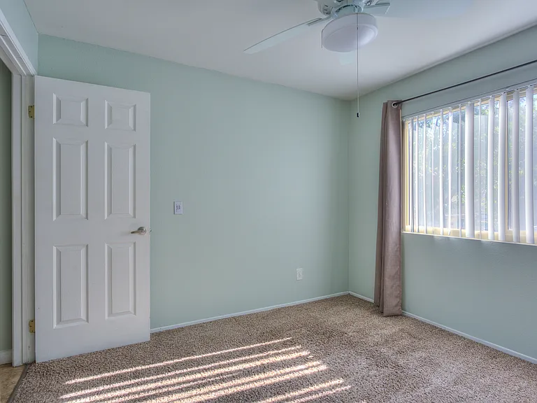 1116 W Blaine St #203 — Photo 25