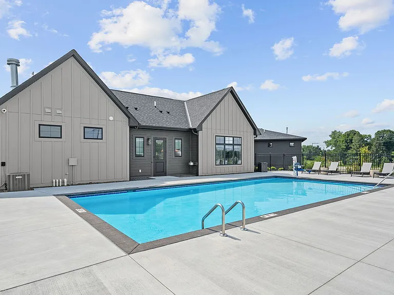 Acclaim of Woodbury Modern Living, Thoughtfully Designed — Photo 32