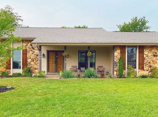 2642 Horseshoe Rdg, Saint Charles, MO 63303