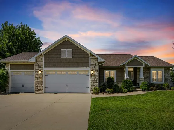 5512 Black Oak Dr NE, Cedar Rapids, IA 52411