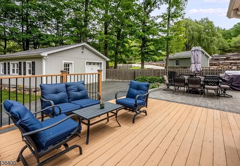 1020 Green Pond Rd — Photo 5