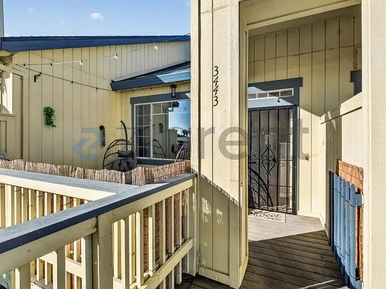 3443 Wells Rd — Photo 3
