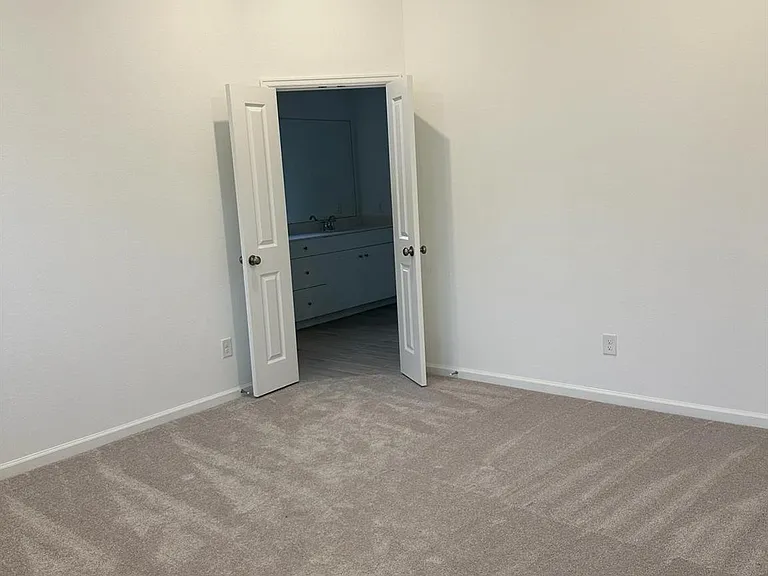 27034 Golden Isle Ln — Photo 10
