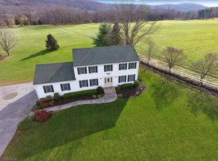 592 Watters Rd, Hackettstown, NJ 07840