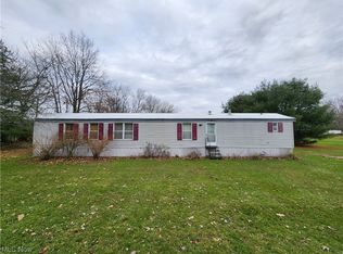3895 E Middletown Rd, New Springfield, OH 44443