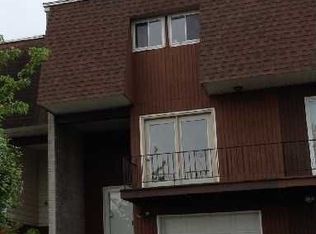 16 Russet Rd, Poughkeepsie, NY 12601