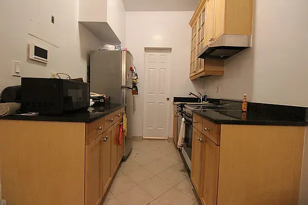 Rented by Luxor Homes & Investment Realty | media 9