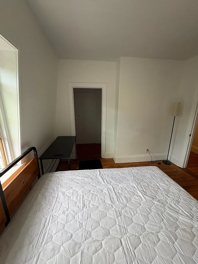 2 East Street - Floor 3 Room 2 — Photo 4
