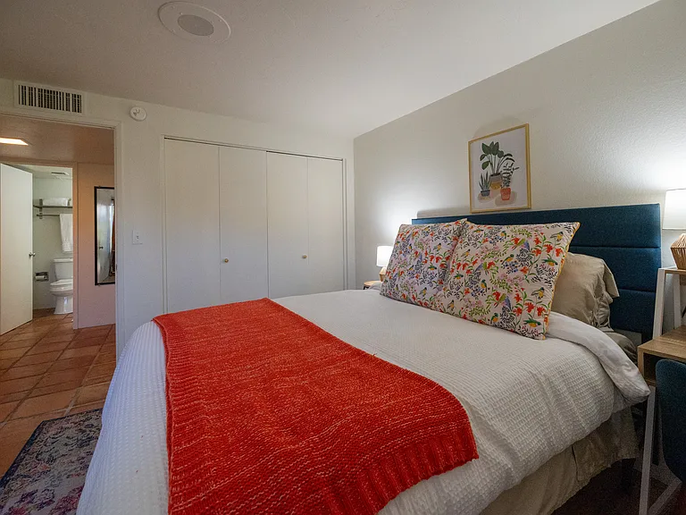 5701 N Glenn St #5 — Photo 7