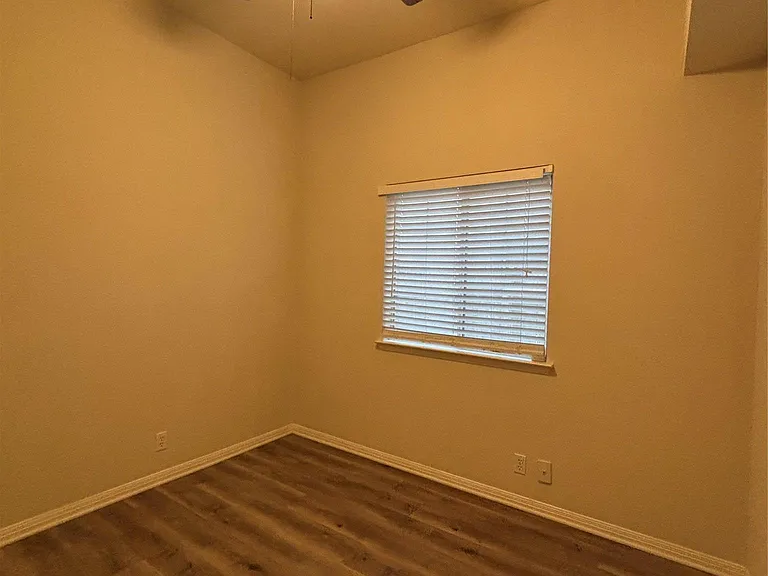 4500 Abelia Dr — Photo 26