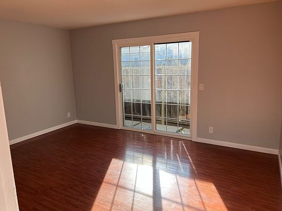 5th image of 1180 Brace Ave #1