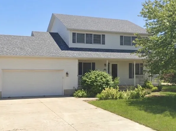 1035 Country Mnr, Mt Zion, IL 62549