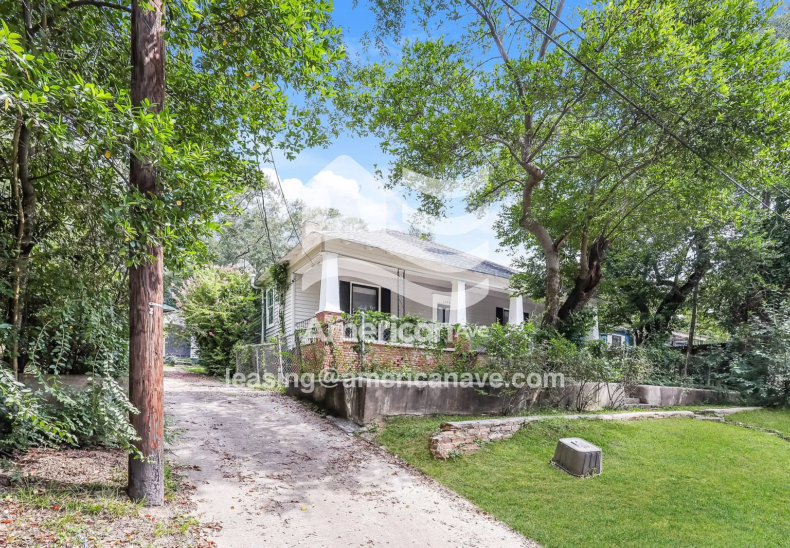 3 bed, 1.0 bath, 1497 sqft, $912 — Photo 2