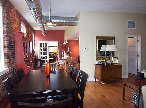 4th image of 25 Cedar St Unit 18