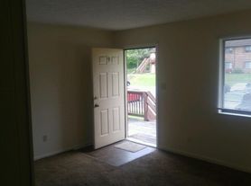 1817 Fieldcrest Cir, Johnson City, TN