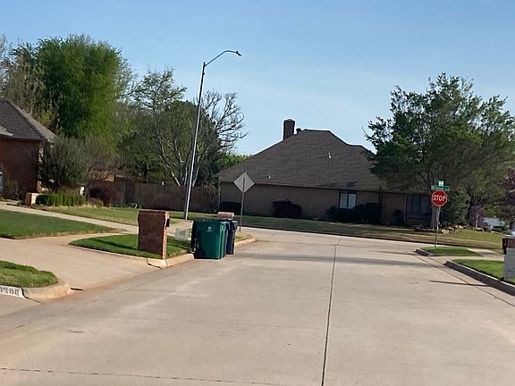 4th image of 10508 Bishops Gate
