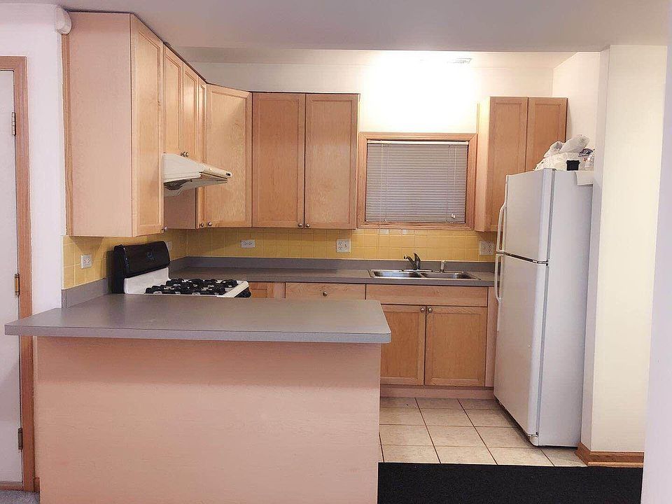 1st image of 3714 S Hermitage Ave #G