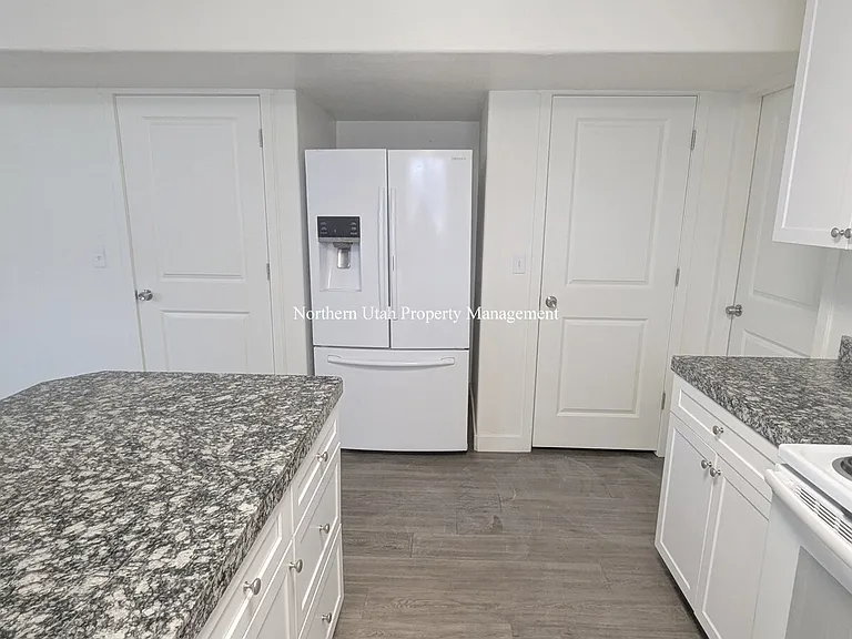 1290 N 200 W #1 — Photo 6