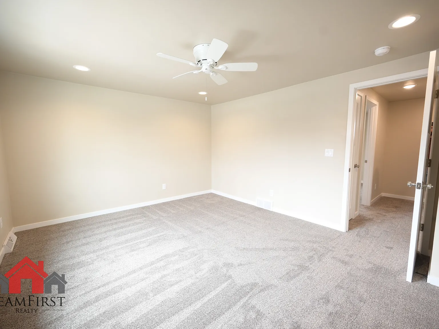 2022 Terry Lane - 1 — Photo 3