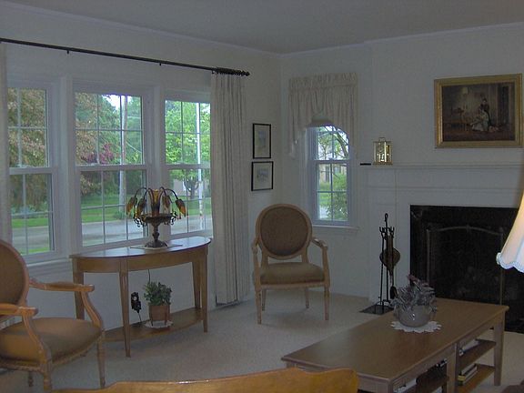 3rd image of 408 James Ave