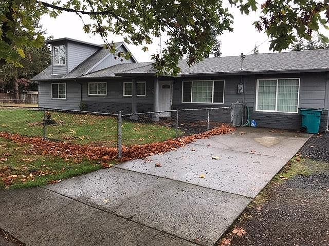 1st image of 10000 NE 74th St