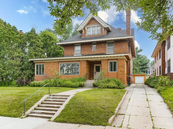 834 Goodrich Ave, Saint Paul, MN 55105