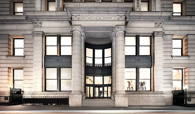 Sold by The Marketing Directors (Arias) | media 14