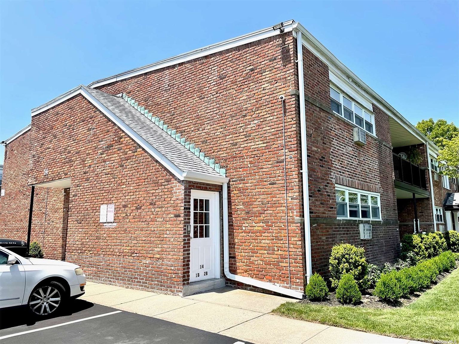 14 Ivy Street UNIT 2B, Farmingdale, NY 11735 Zillow
