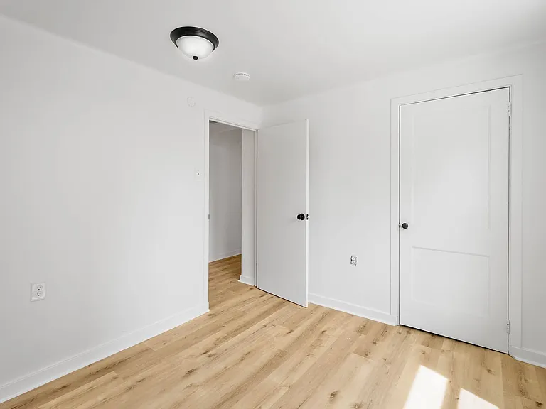 571 Washington Avenue — Photo 6