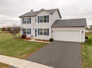 61 W Crabapple Ave, Cortland, IL 60112