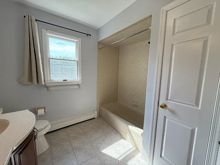 6 Meester St — Photo 37