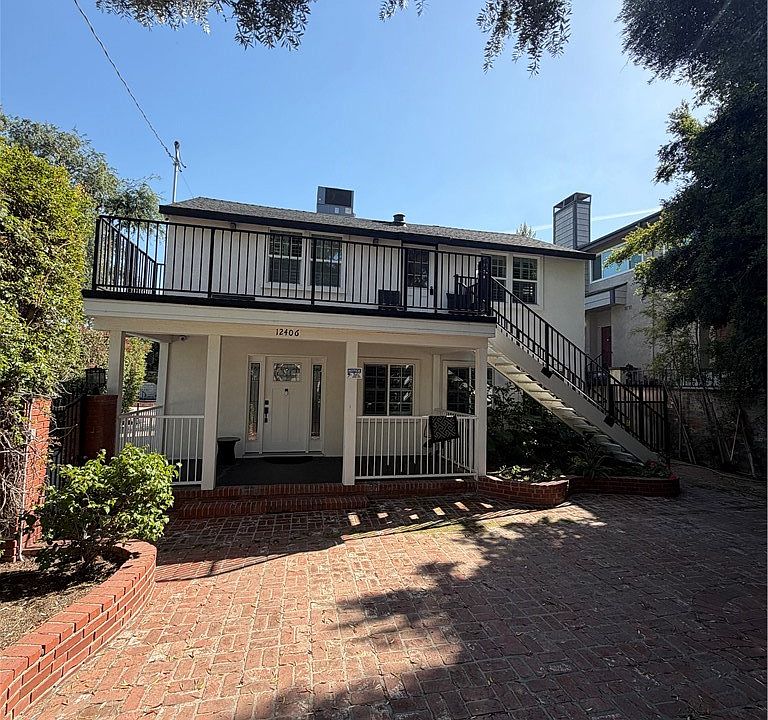 1st image of 12406 Magnolia Blvd