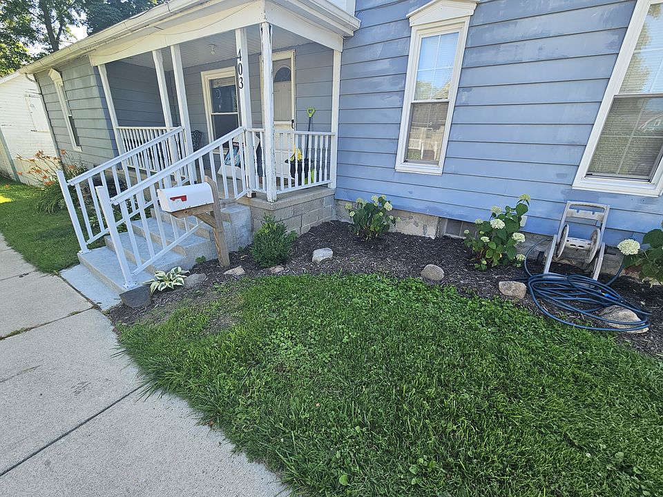 1st image of 403 W Washington St