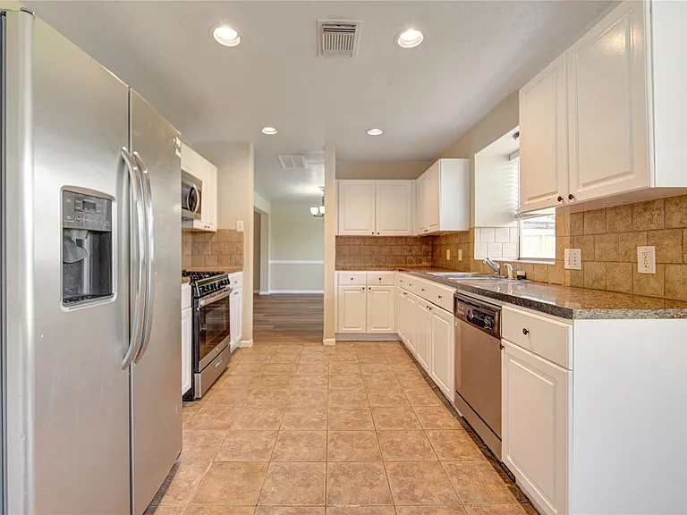 138 W New Meadows Dr — Photo 15