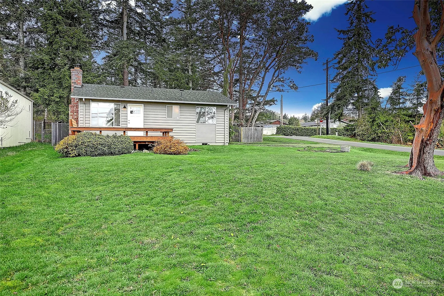 334 Teresa Street photo 1