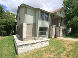 704 Gaytha Cir #704E, Bryan, TX 77801