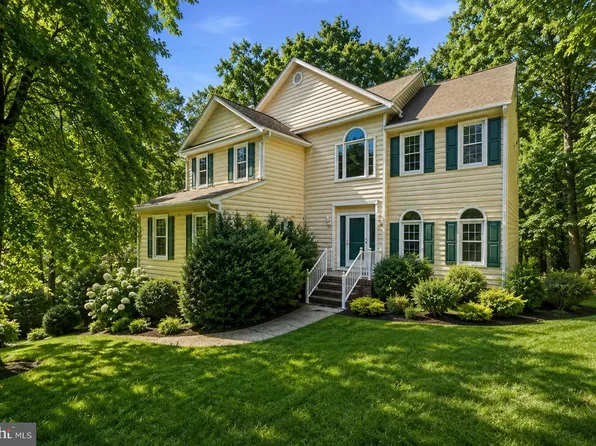 8267 Hanover Grove Blvd, Mechanicsville, VA 23111