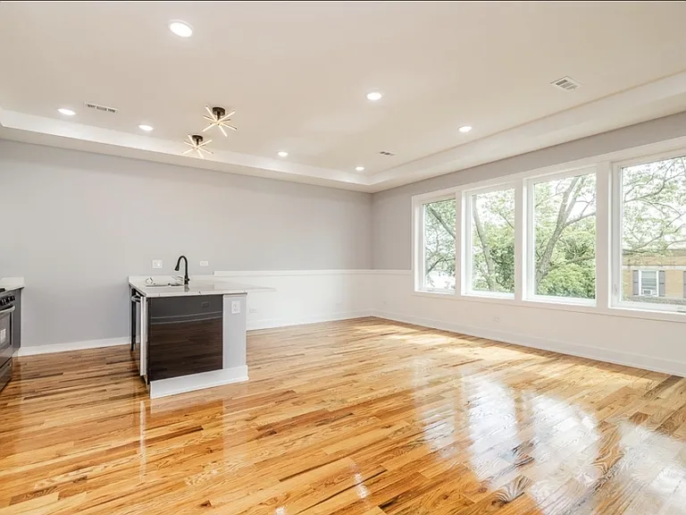 6334 S Langley Ave — Photo 8