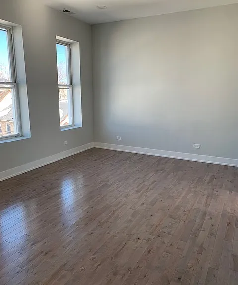 1925 S May St #3R — Photo 6