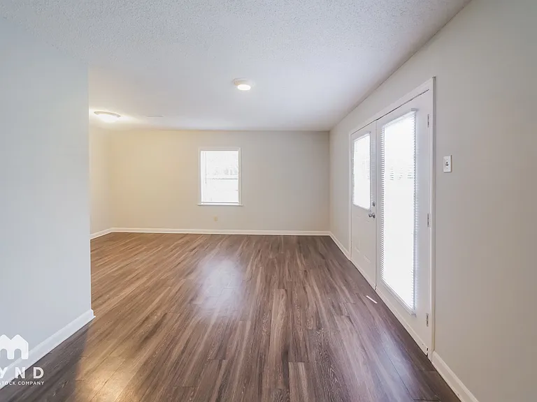 3870 Wordsworth Ave — Photo 11