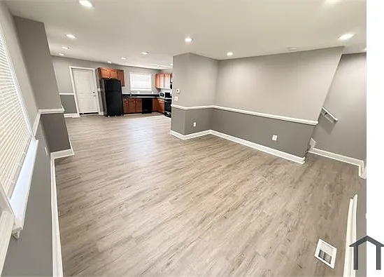 8535 Chestnut Oak Rd — Photo 2