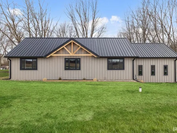 8514 S Nellie Blvd, Claypool, IN 46510