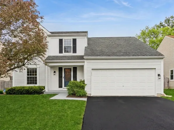 1318 Nantucket Ct, Carol Stream, IL 60188