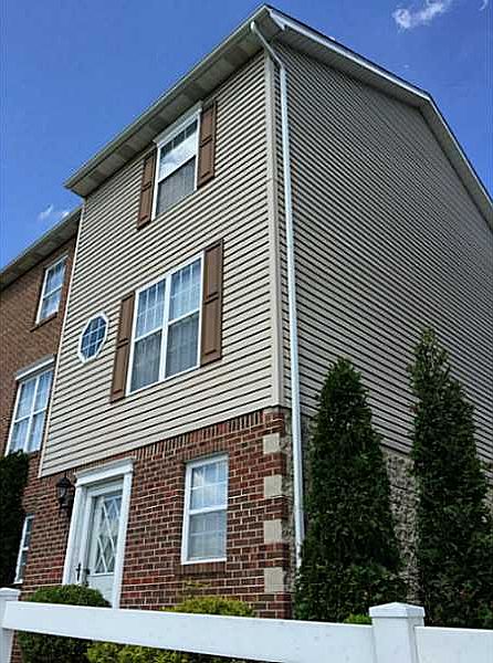 1st image of 639 Donavin Dr #48