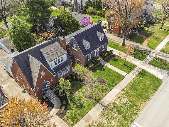 4th image of 2318 Brighton Dr