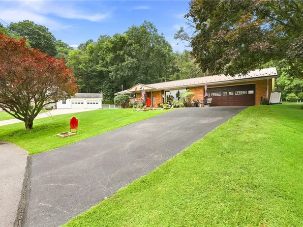 114 Cambridge Rd, Johnstown, PA 15905