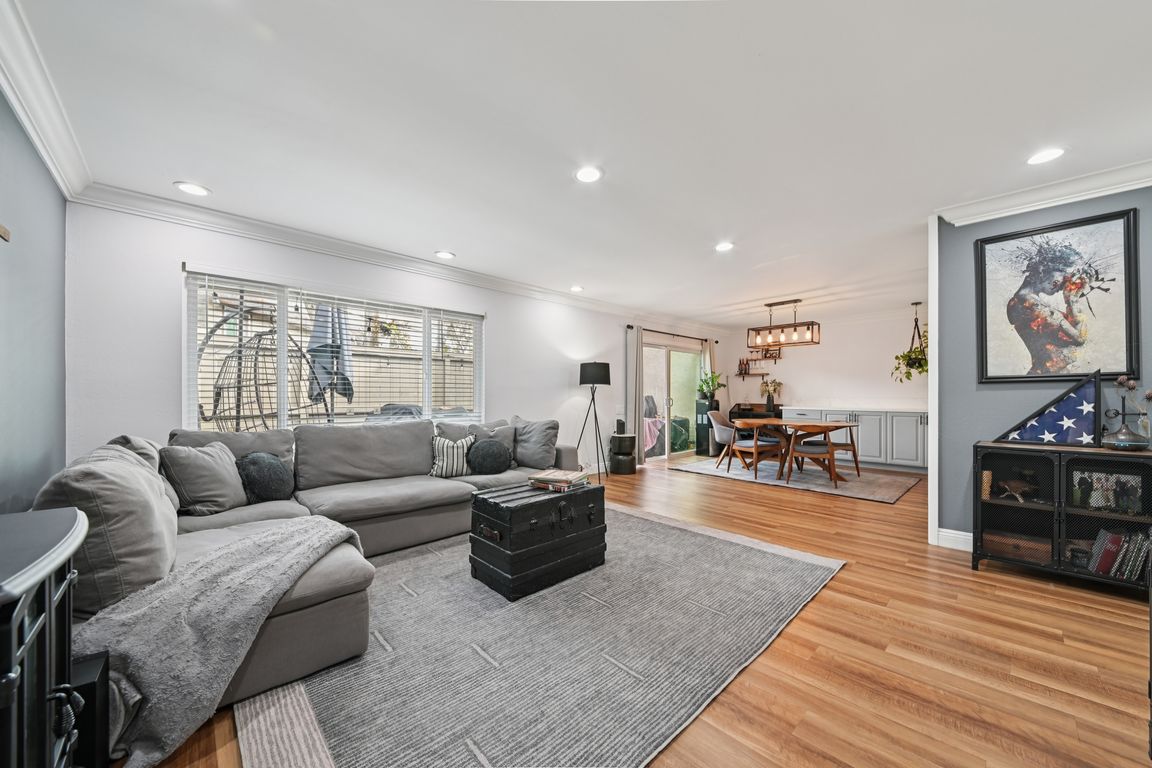 Via Roble-S1711-004.jpg