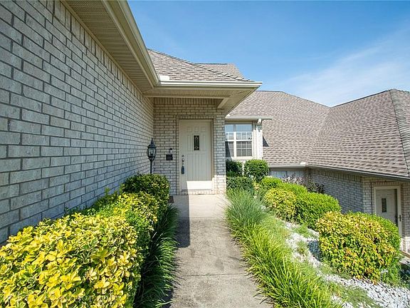 3rd image of 6338 W Milliken Bnd